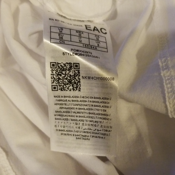 Guess - Picture 4 of 4